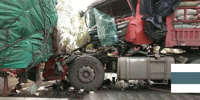 安徽高速车祸现场